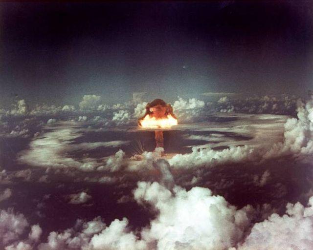 最全合集：88张核爆实验高清照片，全世界已知大型核爆实验2048次