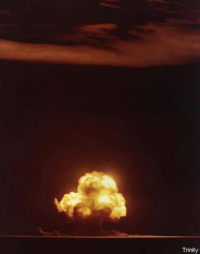 最全合集：88张核爆实验高清照片，全世界已知大型核爆实验2048次